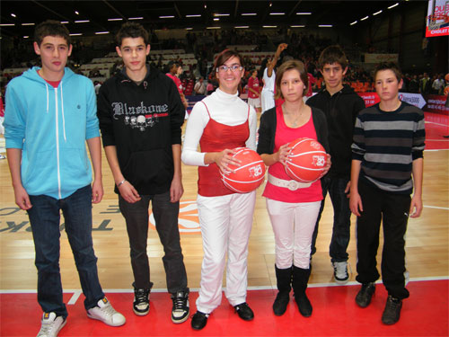 Challenge Pitch Mfr Cb Lietuvos Rytas 04 11 10 Cholet Basket